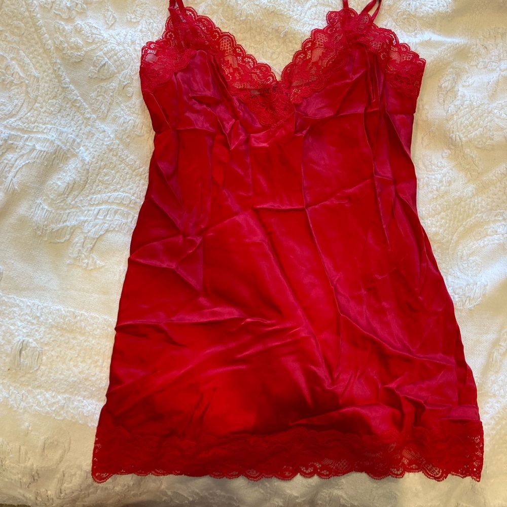 Red lace top